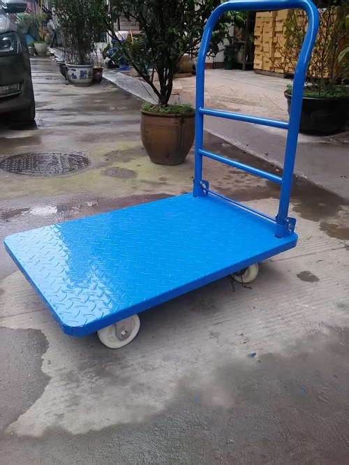 花纹板平板车